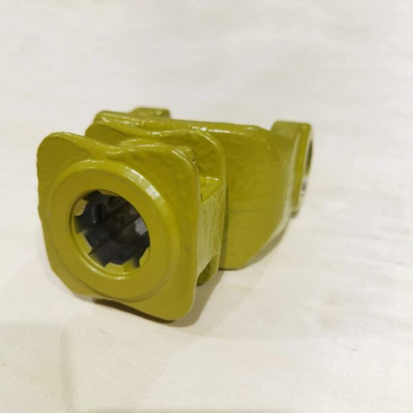 Agricultural PTO Shaft Spline Yoke 35*106.5 8.0505B - Image 2