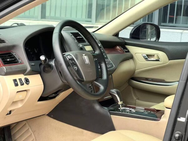 Toyota Crown 2010 - Image 6