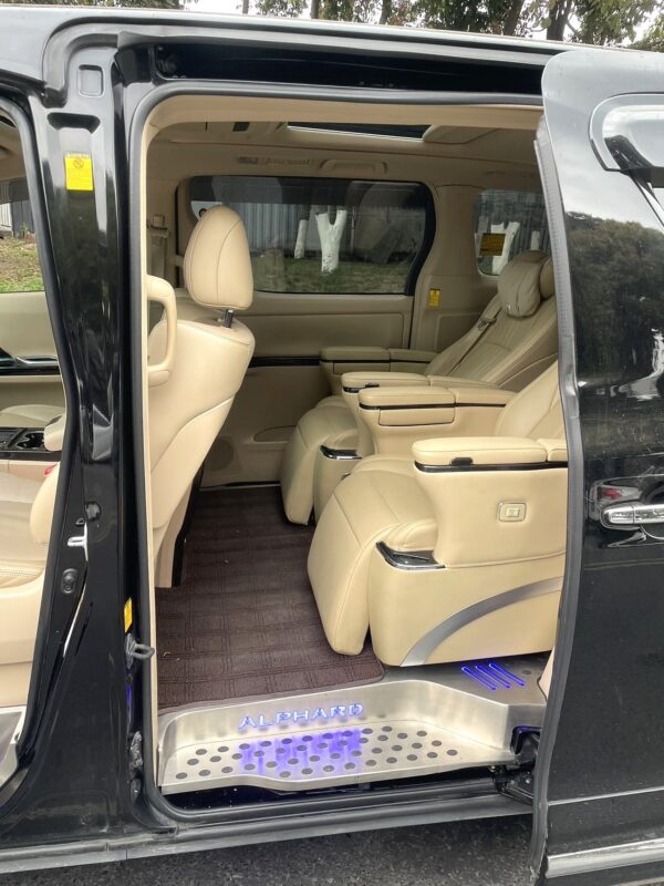 Toyota Alphard 2012* - Image 9