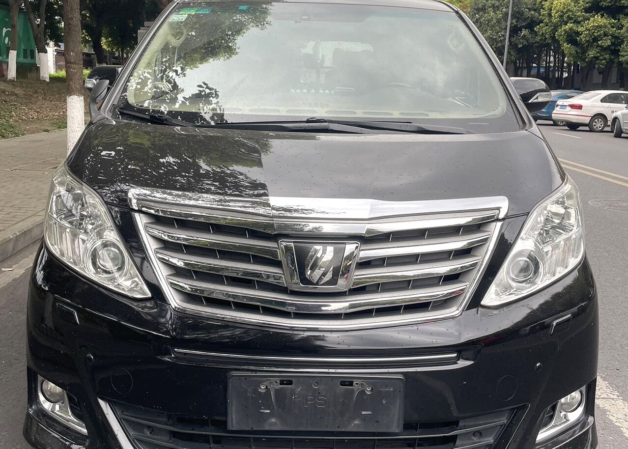 Toyota Alphard 2012*