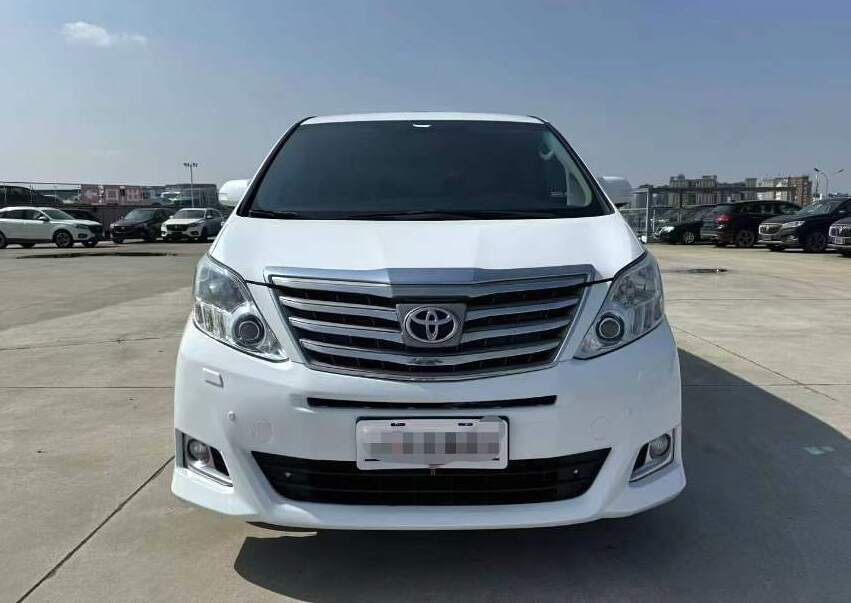 Toyota Alphard 2012*