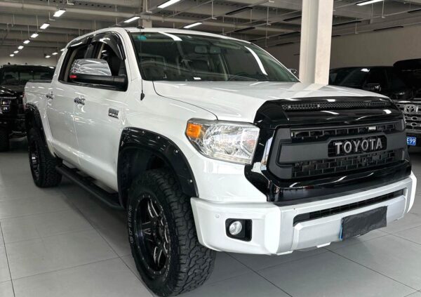 Toyota Tundra 2015*