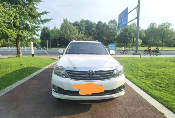 Toyota Fortuner 2011*