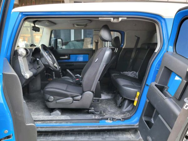 Toyota FJ Cruiser 2007* - Image 9