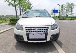 Suzuki 2013 SX4*