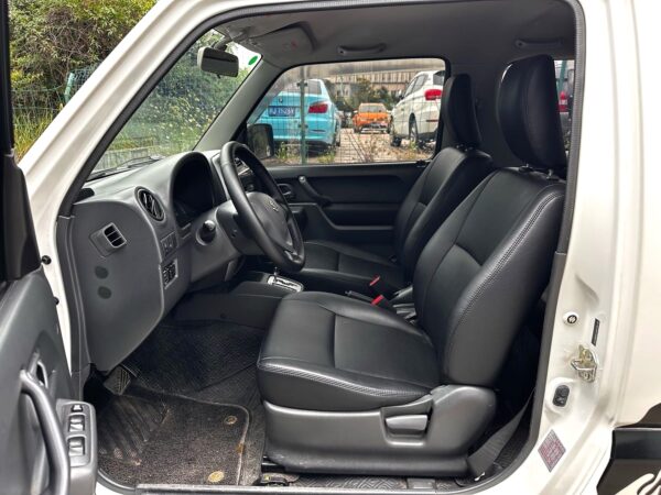 Suzuki Jimny 2015 JLX* - Image 6