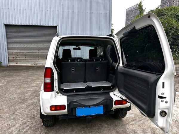 Suzuki Jimny 2015 JLX* - Image 4
