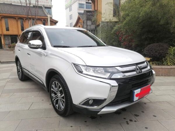 Mitsubishi 2018 Outlander GT3.0 - Image 6