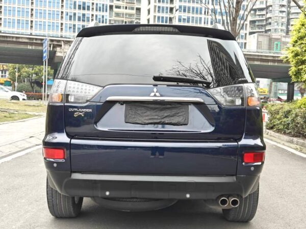 Mitsubishi Outlander 2010 XLS - Image 3