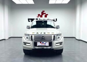 Mitsubishi Pajero 2018 (Deluxe)*