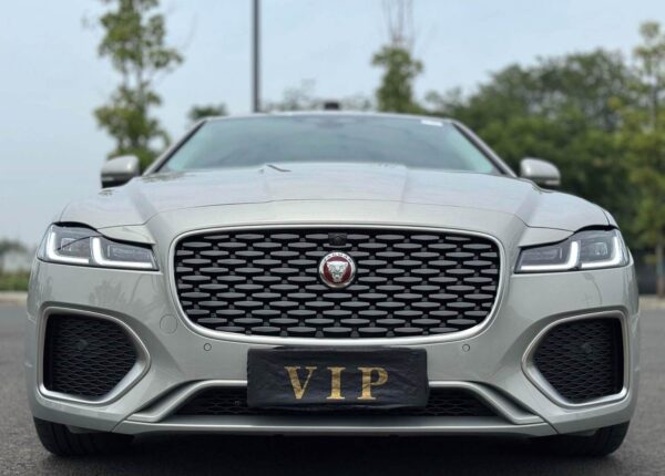 Jaguar 2024 XFL P250*