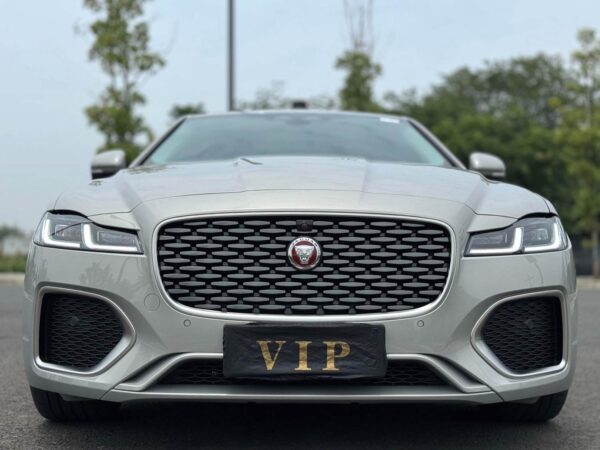 Jaguar 2024 XFL