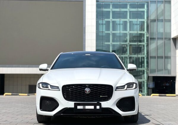 Jaguar 2021 XFL*