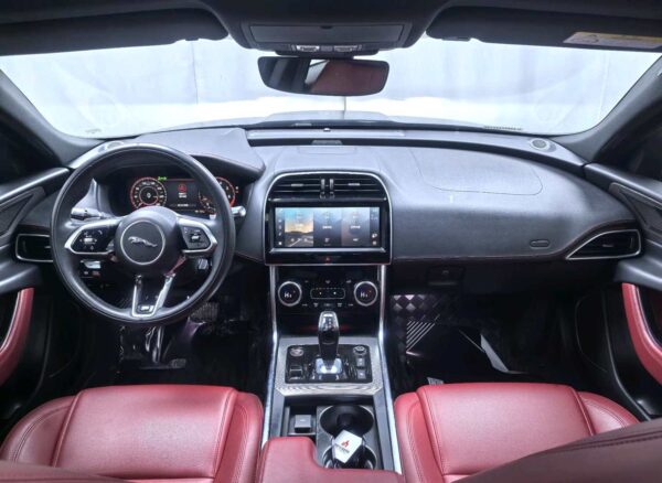 Jaguar 2021 XEF - Image 9