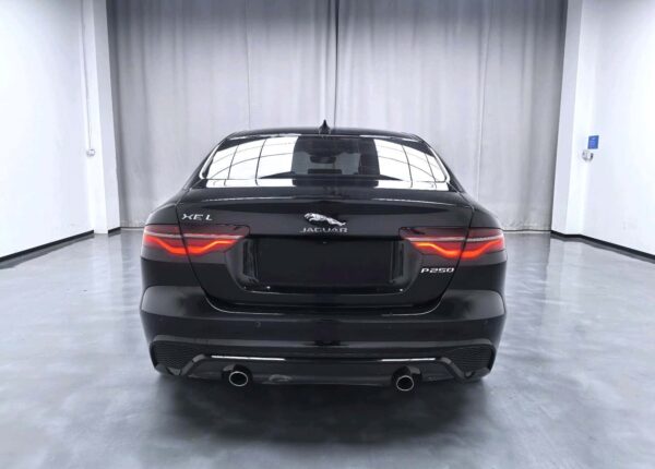 Jaguar 2021 XEF - Image 5