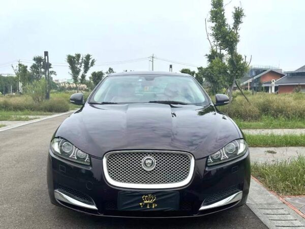 Jaguar XF 2013
