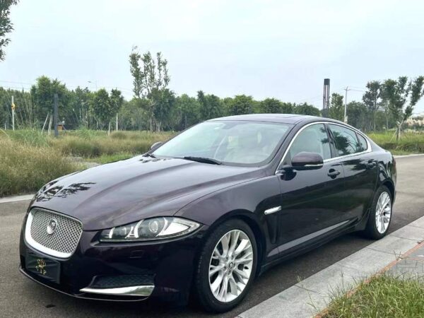 Jaguar XF 2013 - Image 3