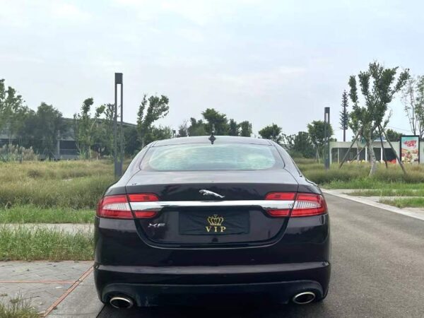 Jaguar XF 2013 - Image 4