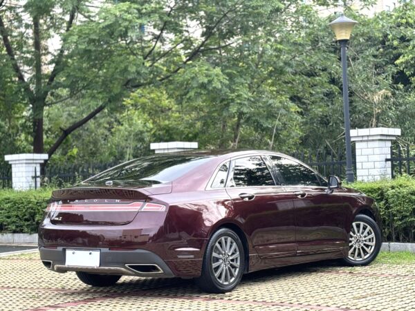 Lincoln MKZ 2017 - Image 5