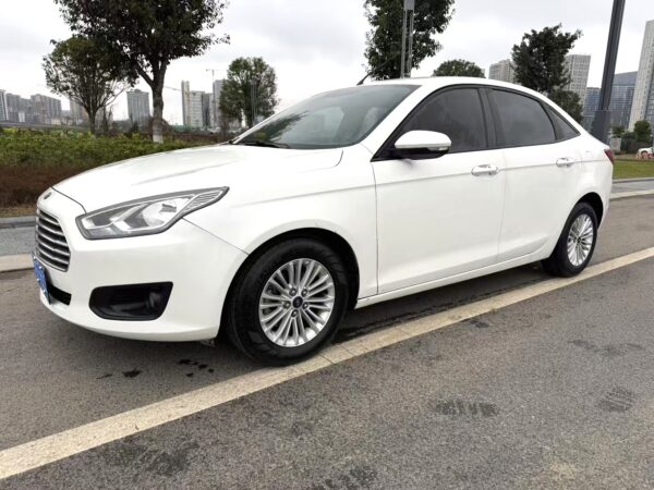 2015 Ford Fusion* - Image 2