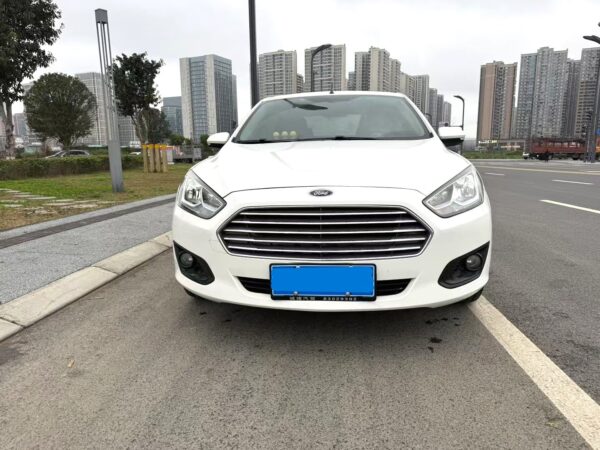 2015 Ford Fusion* - Image 4
