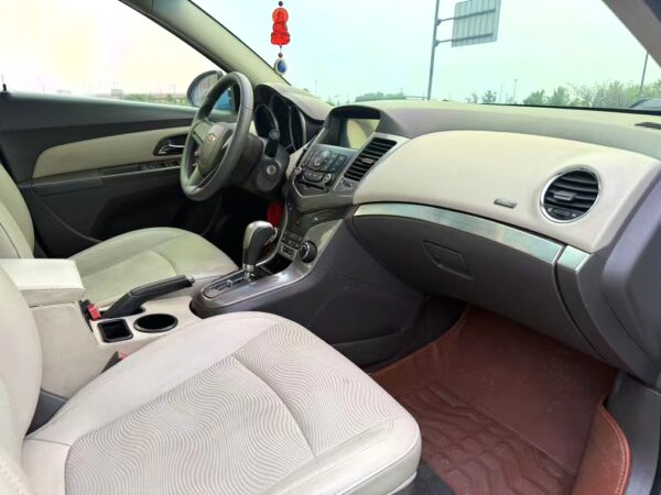 Chevrolet Cruze 2015 - Image 6