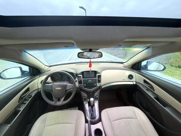 Chevrolet Cruze 2015 - Image 7