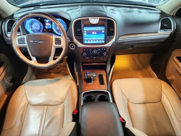 Chrysler 300 2014 - Image 7