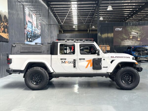 JEEP Gladiator 2022 - Image 4