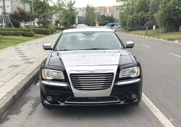Chrysler 300C 2013*