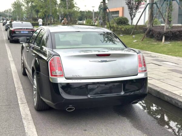 Chrysler 300C 2013 - Image 4