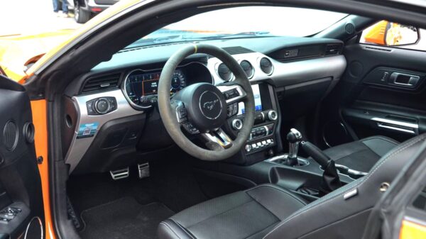 2020 Ford Mustang EcoBoost - Image 15