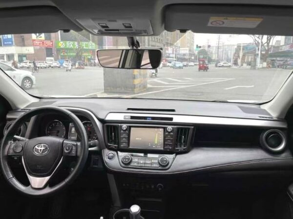 2016 Toyota RAV4 - Image 4